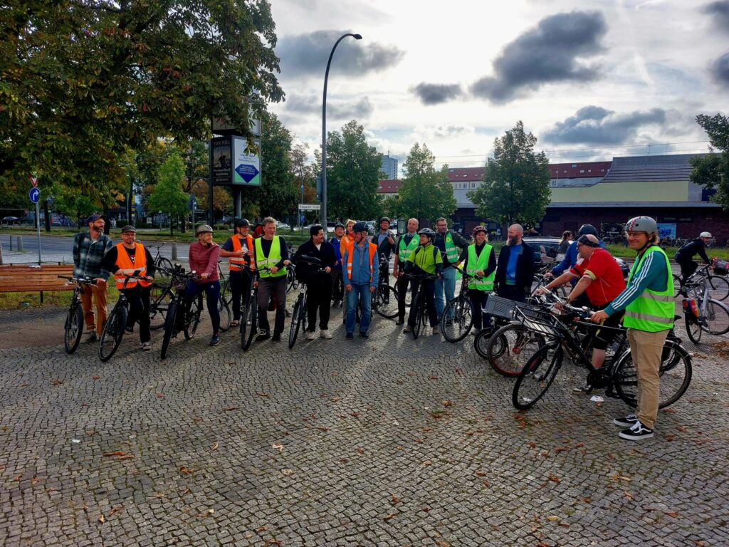Die Teilnehmer des Fahrradkorsos